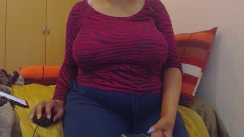 Snapshot of xxxbustybabe27x chatting on April 30, 2026, 6:03 pm Ayanda online show from April 30, 2026, 6:03 pm