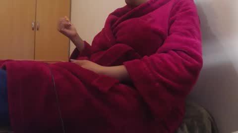Snapshot of xxxbustybabe27x chatting on May 7, 2026, 6:46 pm Ayanda online show from May 7, 2026, 6:46 pm