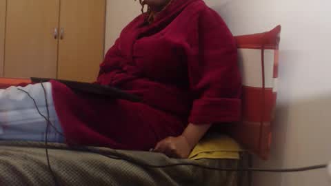 Snapshot of xxxbustybabe27x chatting on May 11, 2026, 4:04 pm Ayanda online show from May 11, 2026, 4:04 pm