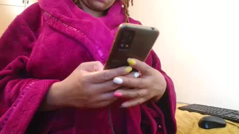 Snapshot of xxxbustybabe27x chatting on May 22, 2026, 6:24 pm Ayanda online show from May 22, 2026, 6:24 pm