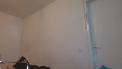 Danielle online show from April 10, 2026, 5:28 pm