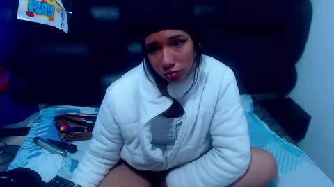 xxxreinasexyassxxx online show from March 12, 2025, 3:18 pm