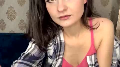 xxxstacyyy online show from February 2, 2026, 9:24 pm