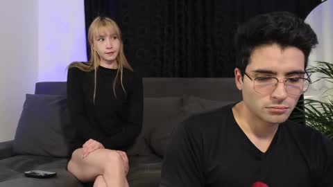 Snapshot of xxxvandersexxx chatting on January 20, 2025, 10:51 am July and Fer online show from January 20, 2025, 10:51 am