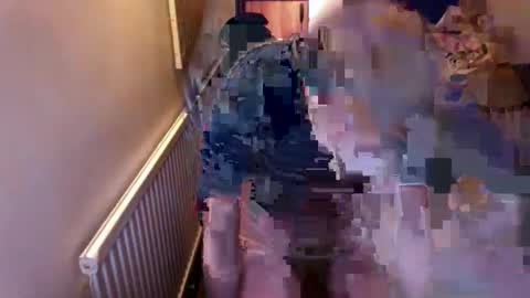 Snapshot of xxxwjs2014 chatting on February 28, 2025, 6:10 am big cock uncut online show from February 28, 2025, 6:10 am