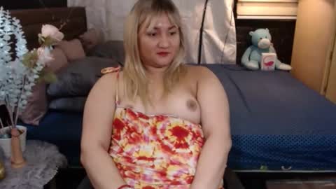 Snapshot of xyourtastyprincess chatting on January 19, 2026, 11:58 am Angela online show from January 19, 2026, 11:58 am