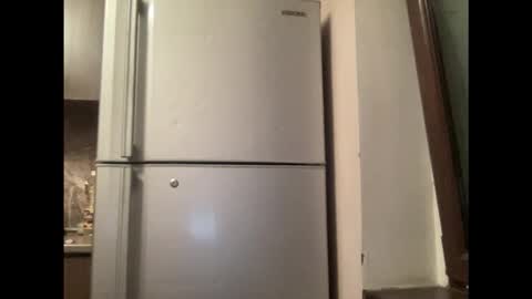 Snapshot of y0urwetmuse chatting on October 8, 2025, 9:45 pm Y0urWetMuse online show from October 8, 2025, 9:45 pm