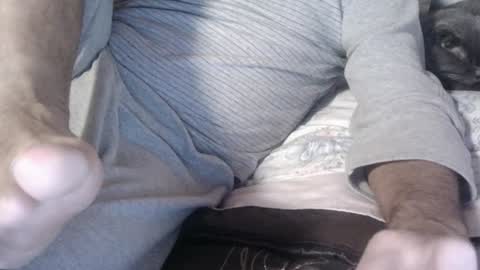 Snapshot of yahe2010 chatting on January 30, 2025, 1:44 am grillino online show from January 30, 2025, 1:44 am