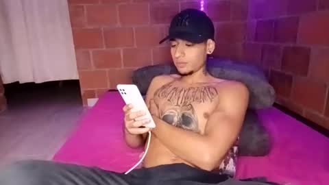 Snapshot of yajz chatting on October 17, 2025, 7:11 am Yajz online show from October 17, 2025, 7:11 am
