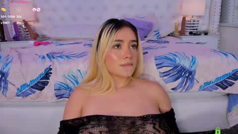 Snapshot of yaky_ chatting on December 13, 2024, 4:33 am Yakeline online show from December 13, 2024, 4:33 am