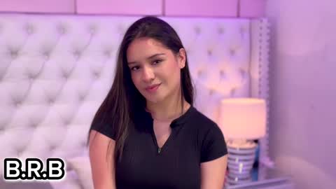 Snapshot of yaky_ chatting on January 16, 2025, 5:33 pm Yakeline online show from January 16, 2025, 5:33 pm