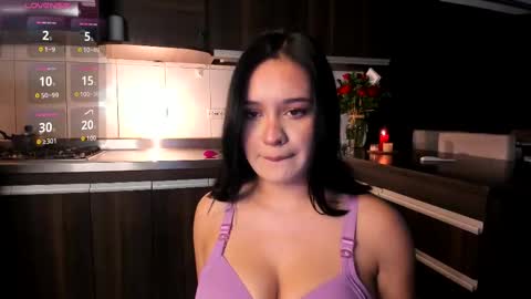 Snapshot of yaky_ chatting on September 26, 2025, 12:25 am Yakeline online show from September 26, 2025, 12:25 am