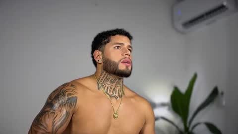 Snapshot of yamp_bigcock chatting on October 31, 2025, 9:27 pm yamp sambrano online show from October 31, 2025, 9:27 pm