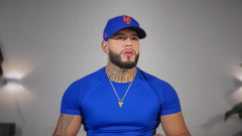 Snapshot of yamp_bigcock chatting on November 25, 2025, 12:10 am yamp sambrano online show from November 25, 2025, 12:10 am