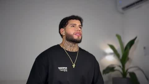 Snapshot of yamp_bigcock chatting on November 26, 2025, 3:18 am yamp sambrano online show from November 26, 2025, 3:18 am