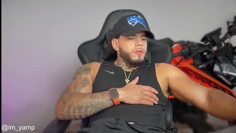 Snapshot of yamp_bigcock chatting on December 16, 2025, 11:21 pm yamp sambrano online show from December 16, 2025, 11:21 pm