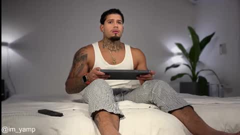 Snapshot of yamp_bigcock chatting on December 22, 2025, 1:02 am yamp sambrano online show from December 22, 2025, 1:02 am