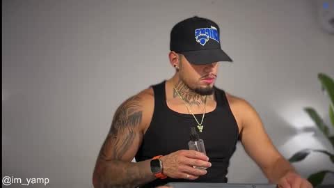 Snapshot of yamp_bigcock chatting on January 15, 2026, 1:21 am yamp sambrano online show from January 15, 2026, 1:21 am