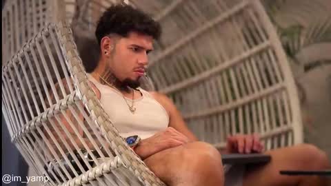 Snapshot of yamp_bigcock chatting on February 26, 2026, 3:05 am yamp sambrano online show from February 26, 2026, 3:05 am