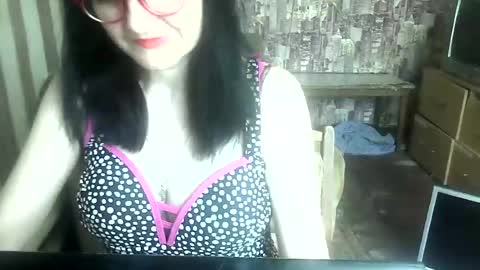 Snapshot of yanafiesta chatting on July 17, 2026, 12:34 pm yanafiesta online show from July 17, 2026, 12:34 pm