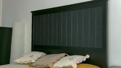 yanira_ass_ online show from March 19, 2026, 5:11 am