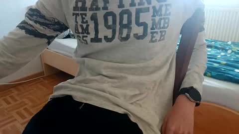 yanp541 online show from November 5, 2025, 12:05 pm