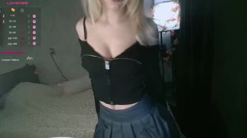 Snapshot of yape_anne chatting on March 6, 2026, 2:24 pm Anny online show from March 6, 2026, 2:24 pm