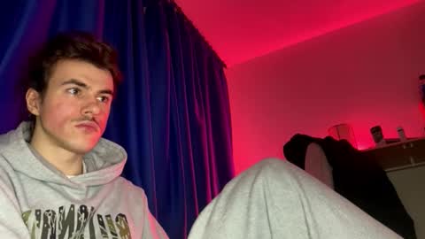 Snapshot of yayay333 chatting on January 11, 2026, 8:03 pm yayay333 online show from January 11, 2026, 8:03 pm