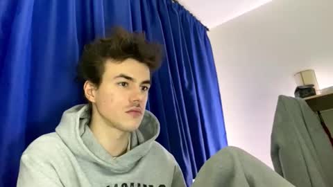 Snapshot of yayay333 chatting on March 25, 2026, 7:09 pm yayay333 online show from March 25, 2026, 7:09 pm