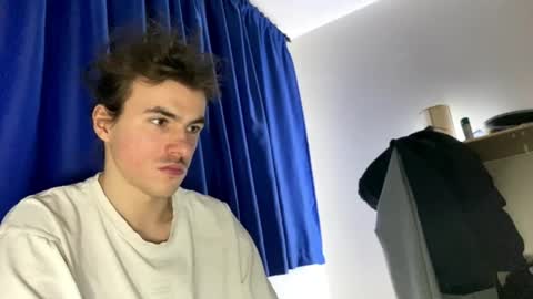 Snapshot of yayay333 chatting on April 5, 2026, 7:55 pm yayay333 online show from April 5, 2026, 7:55 pm