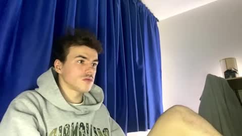 Snapshot of yayay333 chatting on April 9, 2026, 9:42 pm yayay333 online show from April 9, 2026, 9:42 pm