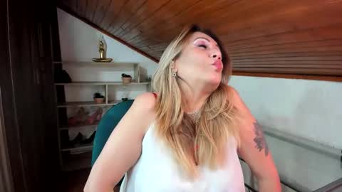 Snapshot of yayita_mature chatting on May 14, 2026, 3:19 pm yayita online show from May 14, 2026, 3:19 pm