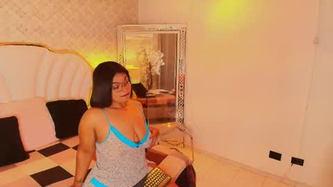  YazminJenner  online show from April 14, 2026, 5:13 am