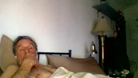 yeah_baby6988 online show from January 18, 2026, 12:36 am