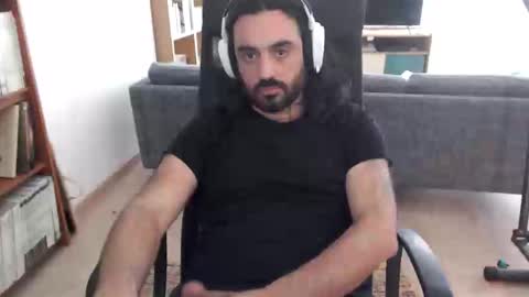 yeeaahoo online show from May 5, 2026, 2:47 pm