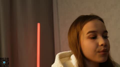 Kate online show from December 9, 2024, 8:12 pm