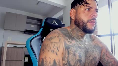 yeikoe1 online show from February 16, 2026, 12:34 pm