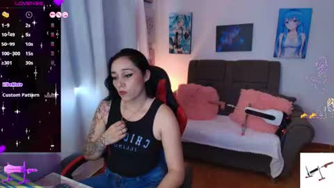 Snapshot of yeliana_sexy chatting on June 10, 2026, 6:29 pm Valery online show from June 10, 2026, 6:29 pm
