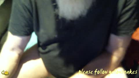 Snapshot of yellowsnakes chatting on October 20, 2025, 3:51 am . y e l l o w s n a k e s . online show from October 20, 2025, 3:51 am