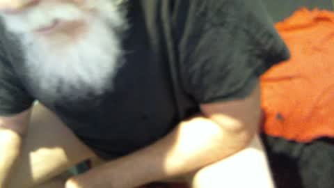 Snapshot of yellowsnakes chatting on November 27, 2025, 6:21 pm . y e l l o w s n a k e s . online show from November 27, 2025, 6:21 pm