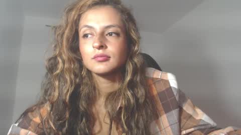 Snapshot of yemaya_28 chatting on March 14, 2026, 4:51 am Yemaya 28 online show from March 14, 2026, 4:51 am