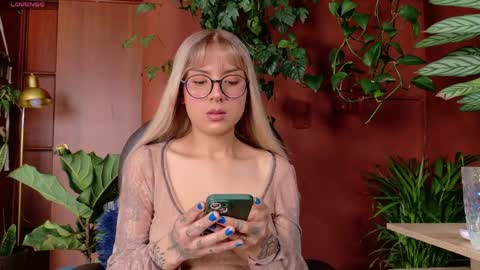Snapshot of yeriawaddell_ chatting on May 19, 2026, 8:48 pm yeriawaddell online show from May 19, 2026, 8:48 pm
