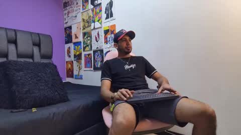 Snapshot of yerk_drom chatting on October 11, 2025, 6:06 pm yerk_drom online show from October 11, 2025, 6:06 pm