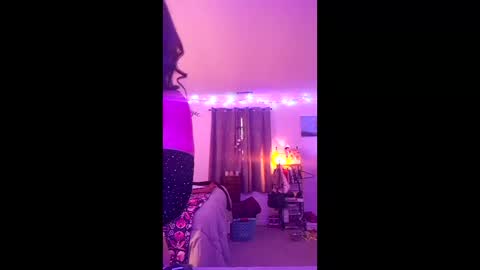 yesdaddy576415 online show from March 18, 2026, 12:52 pm