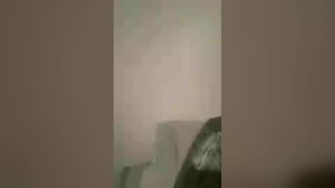Snapshot of yesitsalbee chatting on July 6, 2026, 4:20 am yesitsalbee online show from July 6, 2026, 4:20 am