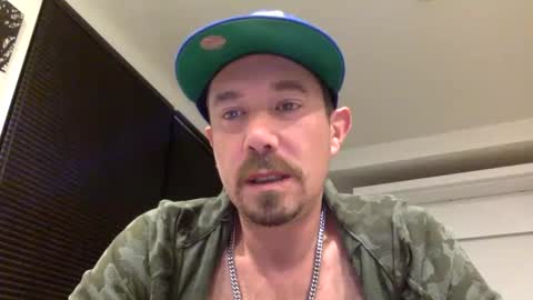 Snapshot of yesplesae chatting on December 30, 2024, 10:21 am yesplesae online show from December 30, 2024, 10:21 am