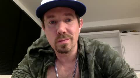 Snapshot of yesplesae chatting on February 27, 2025, 8:50 am yesplesae online show from February 27, 2025, 8:50 am