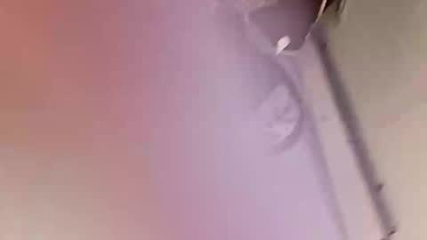 yfwb69xxx online show from November 2, 2025, 3:42 am