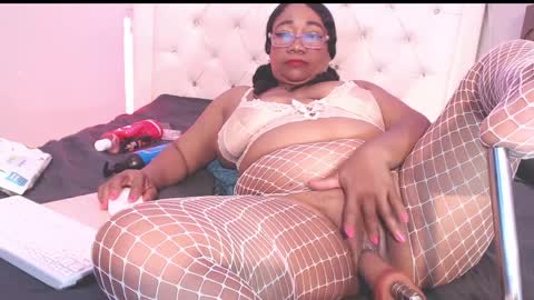 Yhazan Blake online show from April 10, 2026, 3:45 am