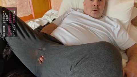 Snapshot of yifella chatting on February 21, 2025, 11:33 am yifella online show from February 21, 2025, 11:33 am